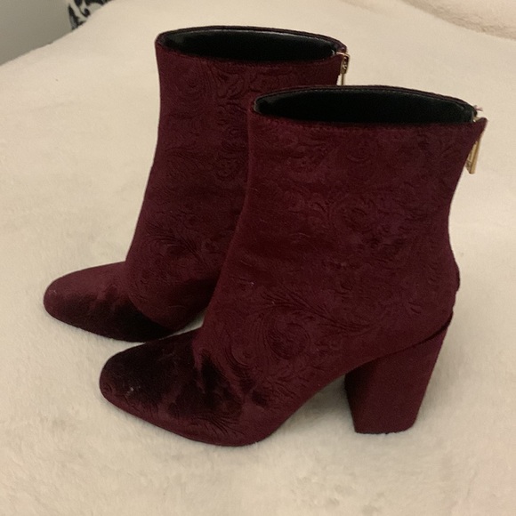 Jessica Simpson heel boots size 8 1/2 - Picture 2 of 4